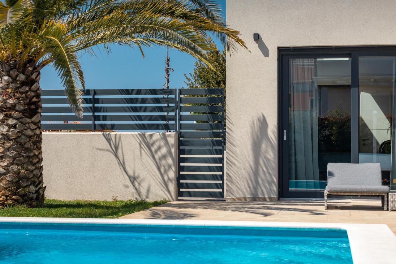Belvedere Holidays Villas Новиград Экстерьер фото